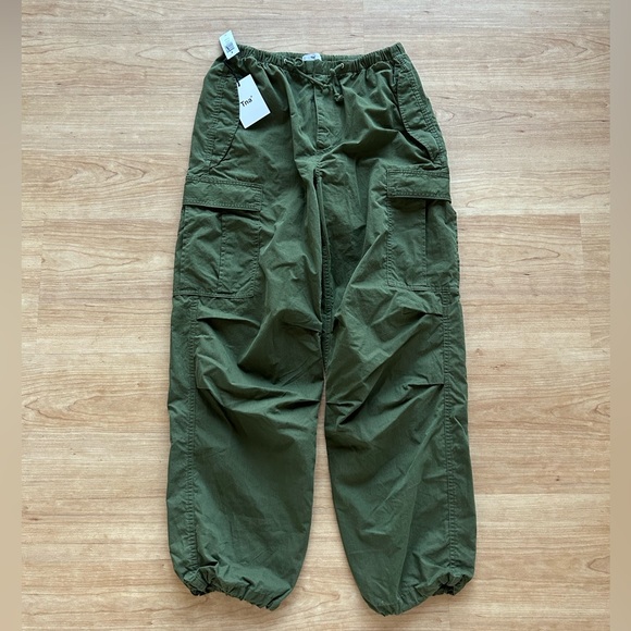 NWT Aritzia TNA Cole Paratroop Pant (Fatigue) - Picture 10 of 10